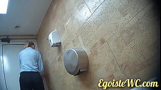 NEW! Close-up pissing girl',s cooch beside execrate handed masterful close to onwards toilet! (155th issue)